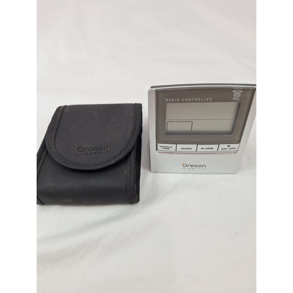 Oregon Scientific RM323A Radio Controlled World Time Travel Alarm Clock Silver